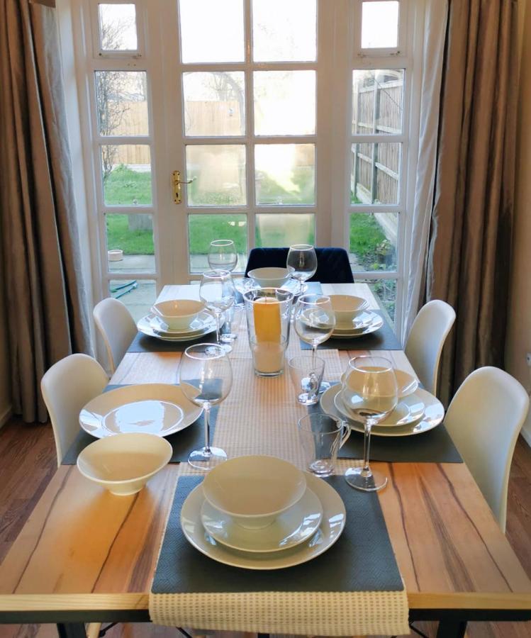 Emerald House - Spacious 3 Bed House With Ensuite Parking Gardens And Netflix Leamington Spa Esterno foto